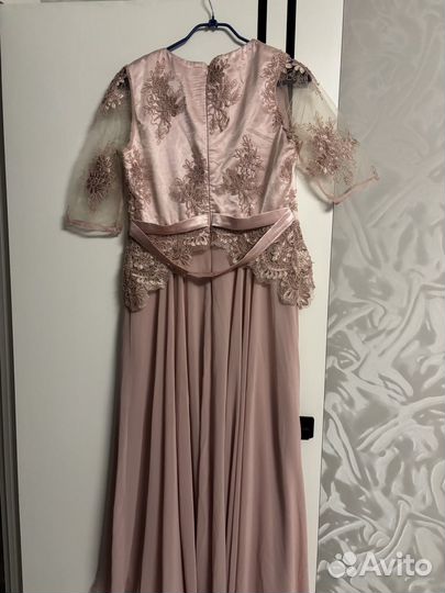 Нарядное платье