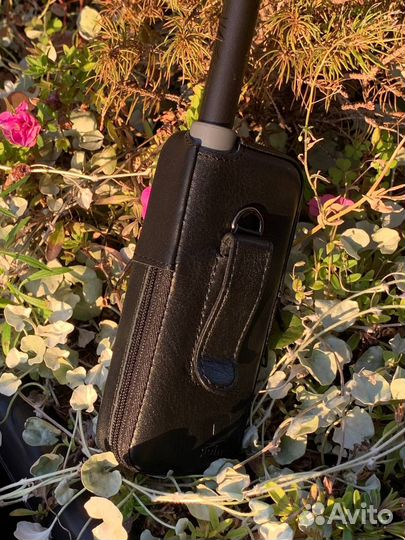 Мобильный телефон