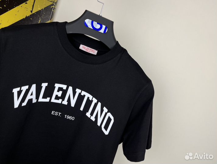 Хлопковая футболка Valentino