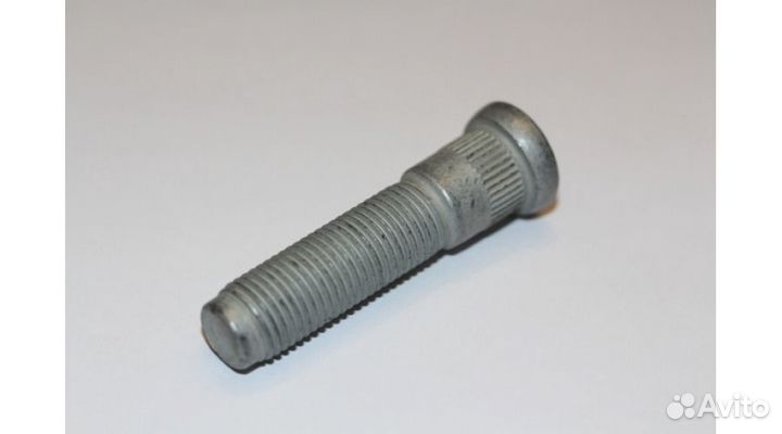 Шпилька колесная Jeep Grand Cherokee WK2 6509858AA