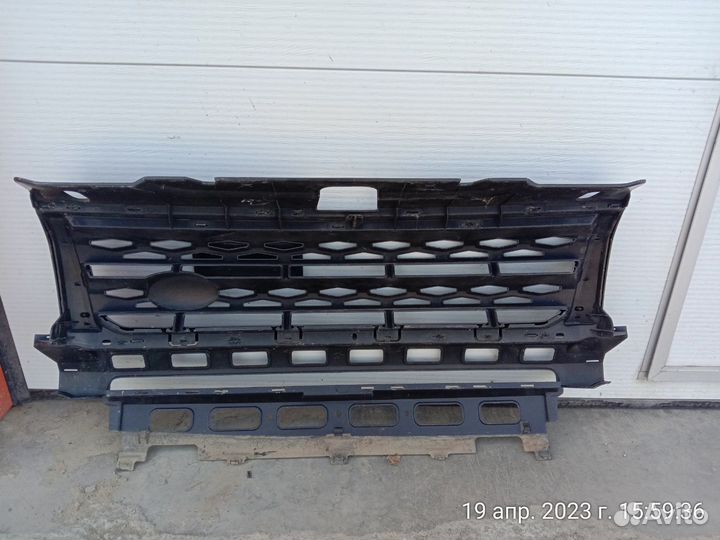 Решетка радиатора Land Rover Freelander