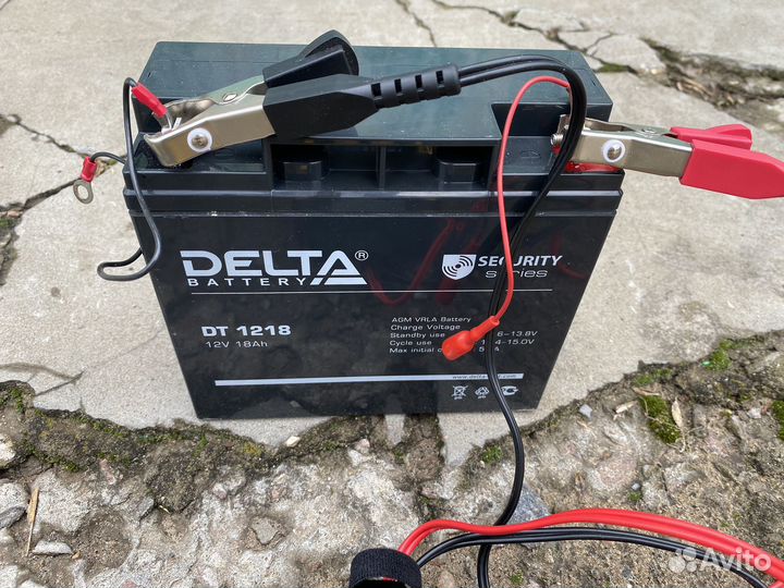 Аккумуляторная батарея Delta DT 1218