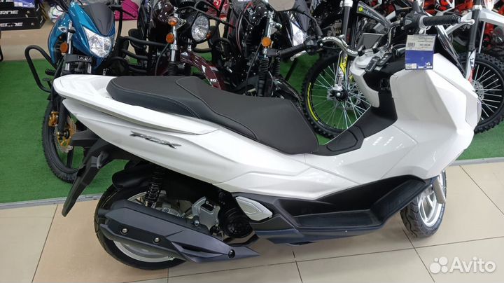 Скутер Vento VMC PCX 200 (В магазине)