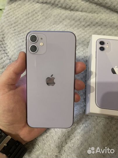 iPhone 11, 64 ГБ