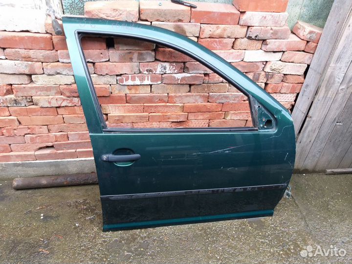 Дверь Volkswagen golf 4 (фольсваген гольф)