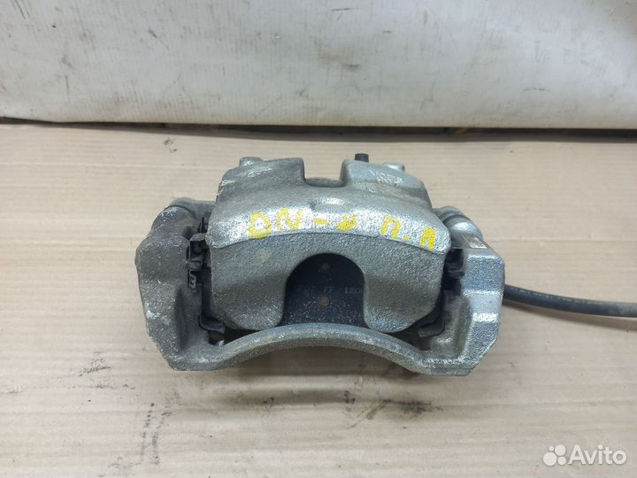 Суппорт передний левый Hyundai sonata 8 DN