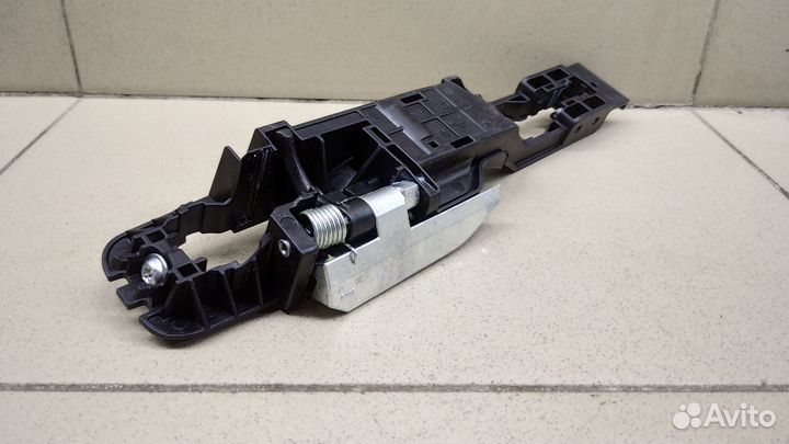 Кронштейн ручки Murano (Z51) 2008-2016