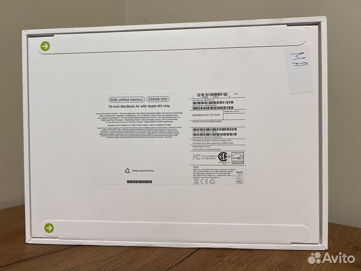 Apple macbook air 13 m3 8 256 / 16 512