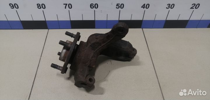 Кулак поворотный передний левый Fusion 2002-2012