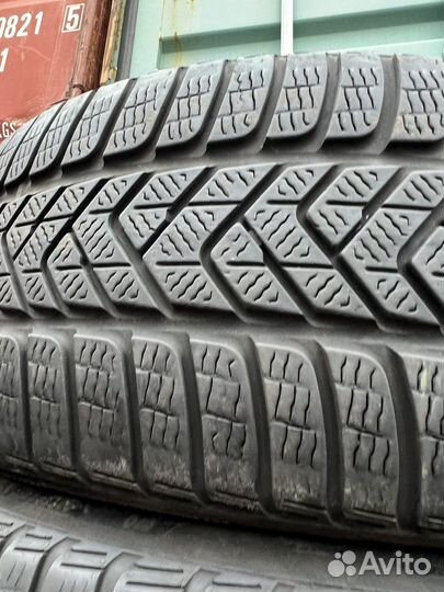 Pirelli Winter Sottozero 3 255/45 R19