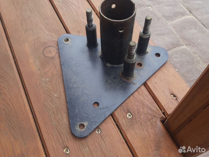 Кронштейн запасного колеса g-класс