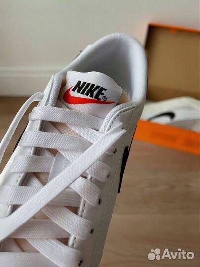 Nike Blazer Low Platform White Black