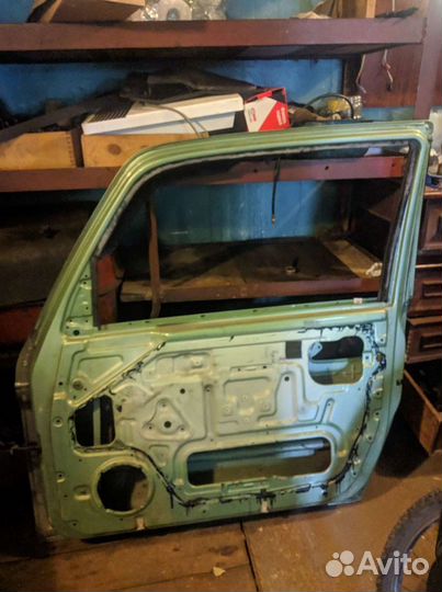 Правая дверь,ssang yong korando, тайгер