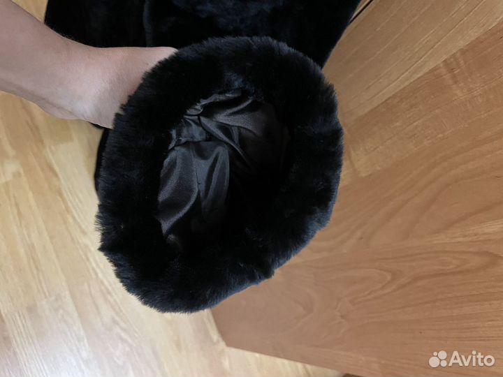 Шуба мутоновая с капюшоном