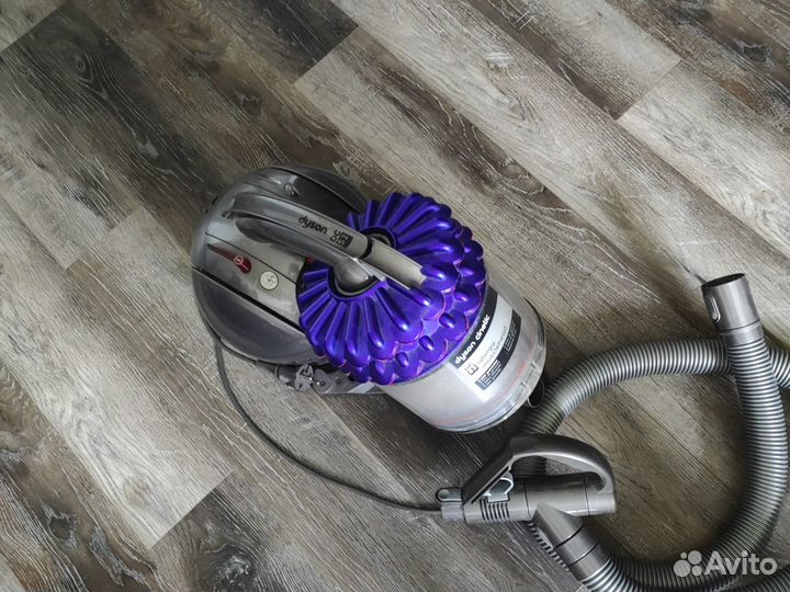 Пылесос dyson