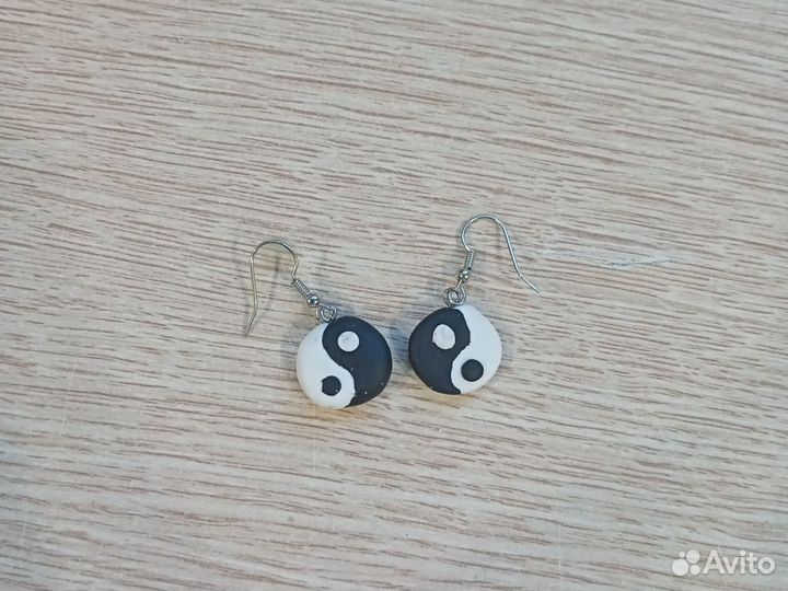 Серьги