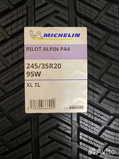 Michelin Pilot Alpin PA4 245/35 R20 95W
