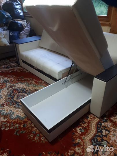 Угловой диван