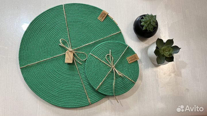 Сервировочная салфетка из шнура ручной работы