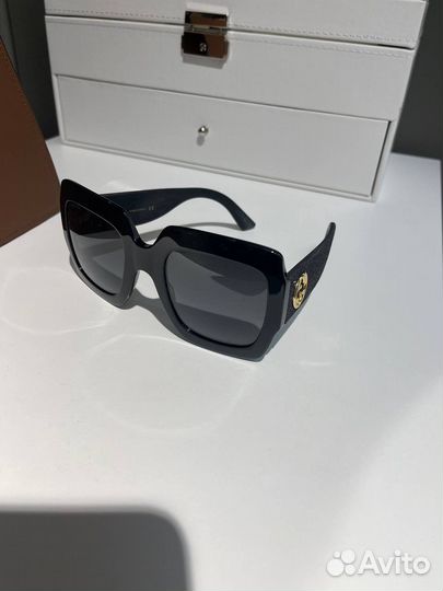 Солнцезащитные очки gucci