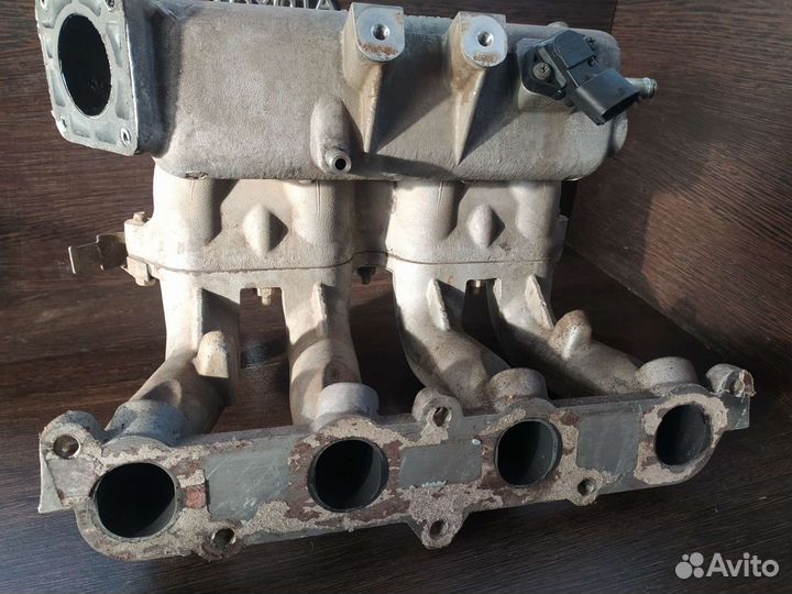 Коллектор впускной Chery Amulet A15