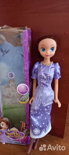 Кукла София