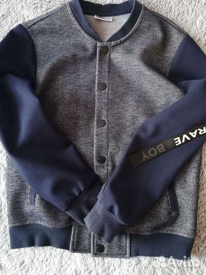 Бомбер для мальчика 140