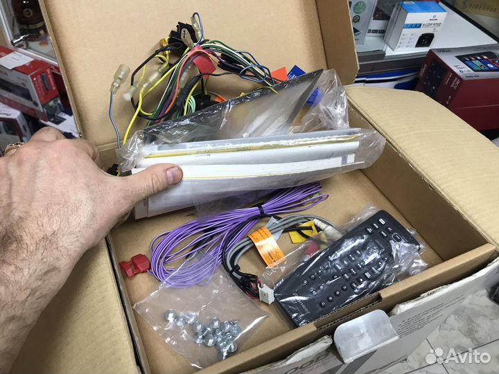 Атомагнитола Pioneer AVH-P6800DVD