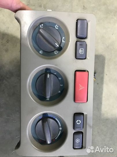 Блок управления климат-контролем Land Rover