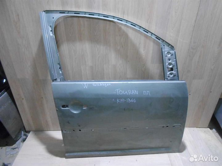 Дверь передняя правая Volkswagen Touran I 2003-20