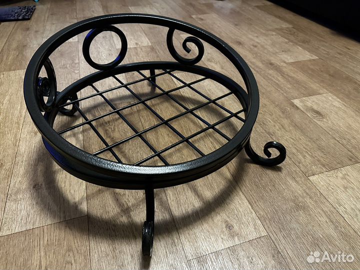 Кованная лежанка для животных