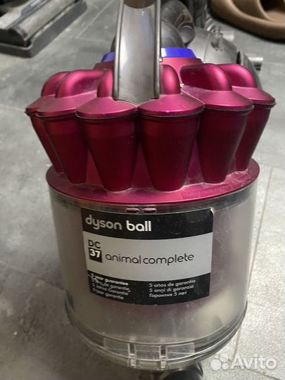 Пылесос Dyson Ball DC 37 animal complete