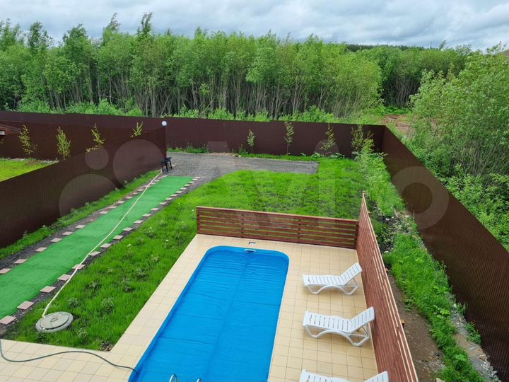 Дом 480 м² на участке 12 сот.