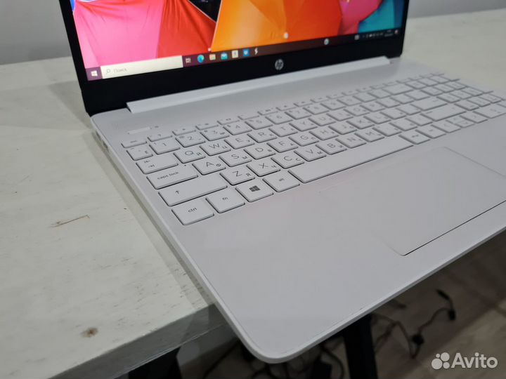 Ультрабук HP 15.6 full HD 12Gb 256SSD