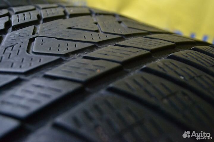 Pirelli Scorpion Winter 285/40 R20