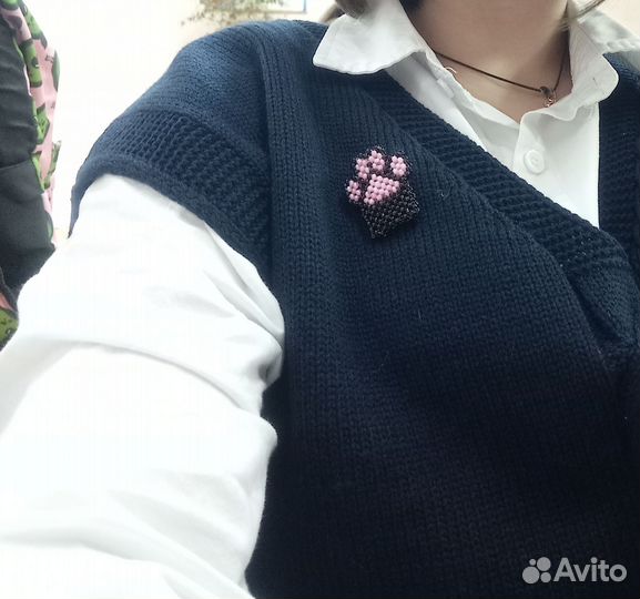 Брошка-Лапка