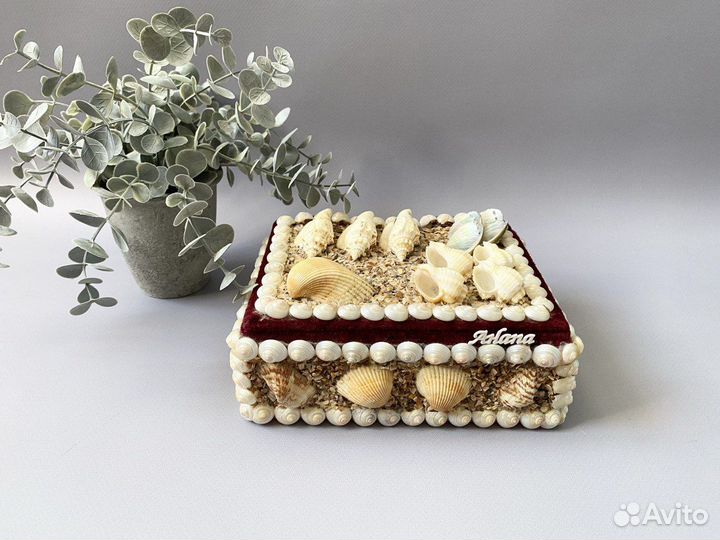 Шкатулка для украшений с ракушками