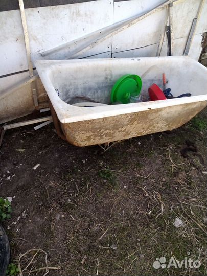 Ванна чугунная