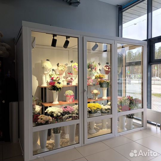 Продам готовый бизнес магазин цветы