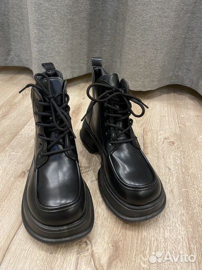 Новые весенние ботинки размер 38