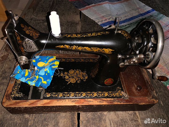 Швейная машина