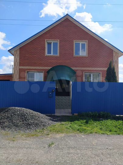 Дом 187 м² на участке 10 сот.