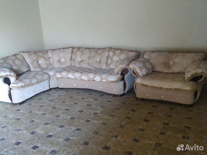 Угловой диван бу