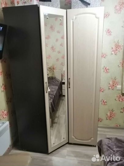 Шкаф угловой