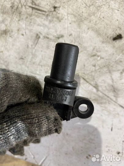 Датчик положения распредвала LADA Xray ваз 21129