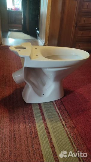 Унитаз с бачком новый