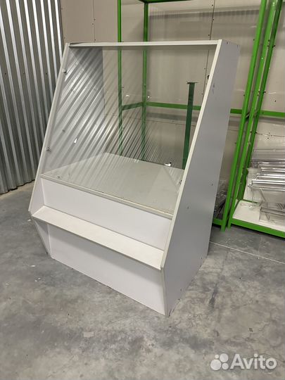 Стеклянная витрина бу
