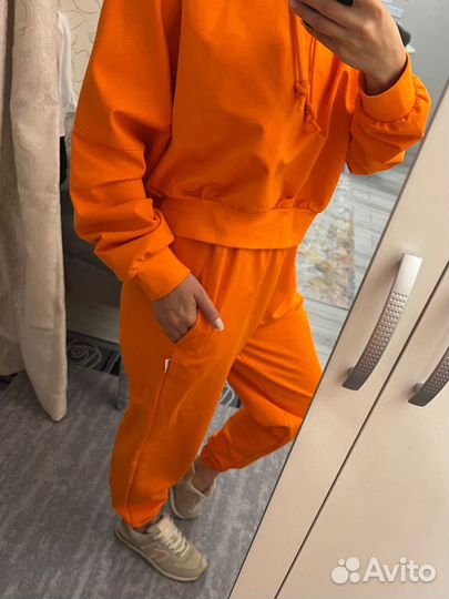 Спортивный костюм женский новый