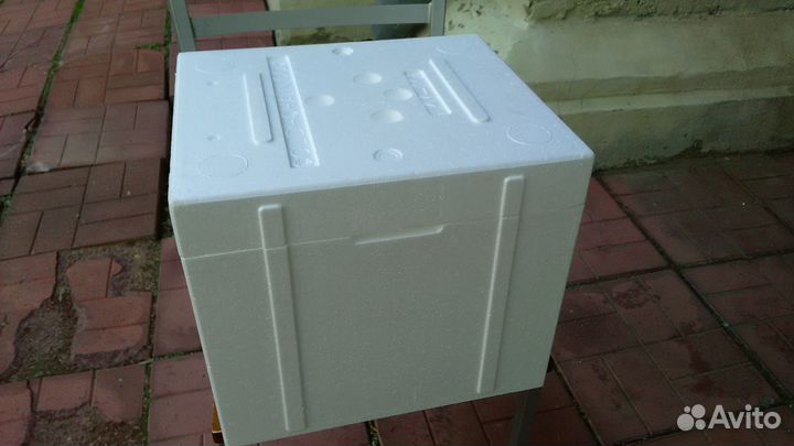 Термоконтейнер (мини-холодильник)