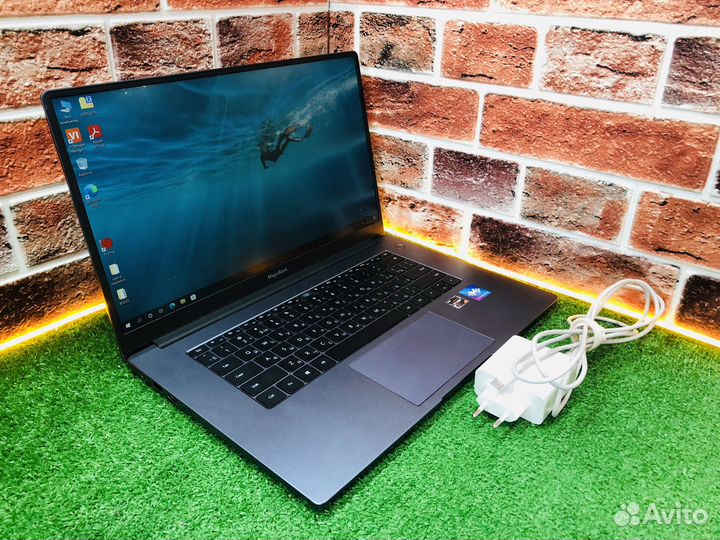 Z.Ноутбук Honor magicbook 15